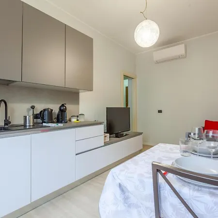 Darsena Navigli Apt - 800 M Far From P.ta Genova M2 Milano