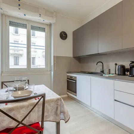 Darsena Navigli Apt - 800 M Far From P.ta Genova M2 * Milano